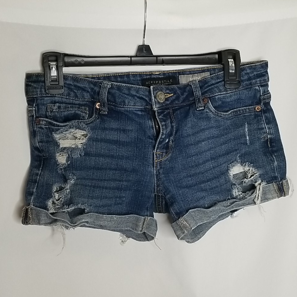 Aeropostale Midi Shorts distressed size 2